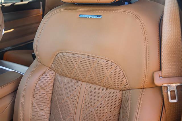 New 2023 Jeep Grand Wagoneer Series III image 30