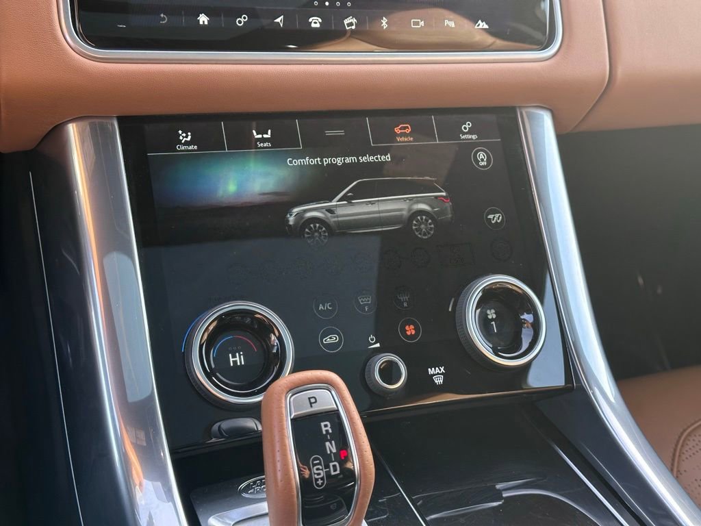 Used 2022 Land Rover Range Rover Sport SVR image 17