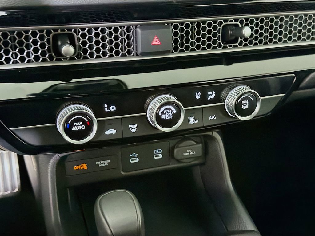Used 2025 Honda Civic Sport image 18