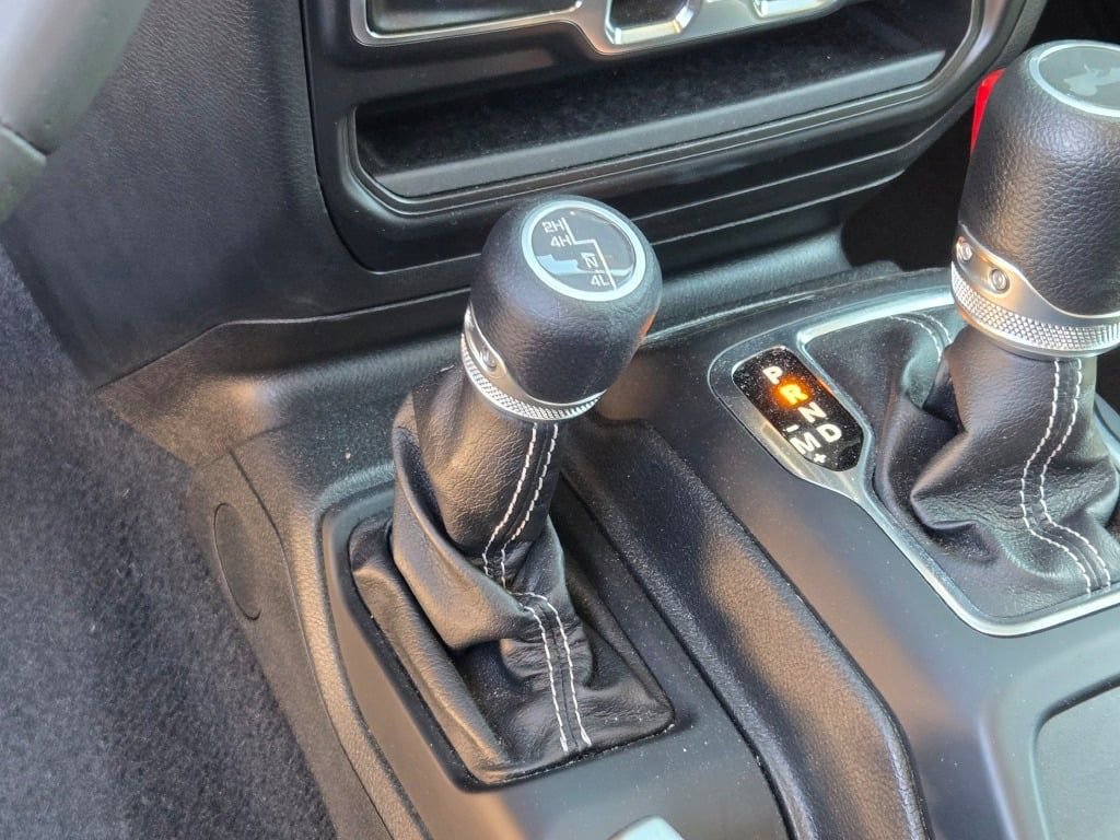 Certified 2022 Jeep Wrangler Unlimited Sahara image 28