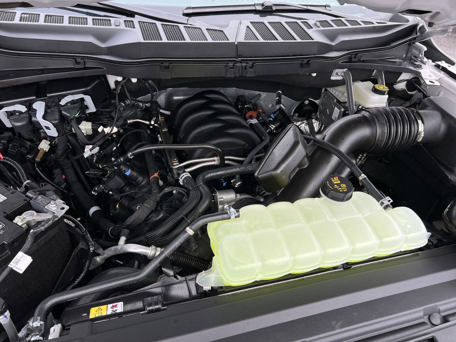 New 2026 Ford F150 Lariat w/ Equipment Group 501A Mid image 27