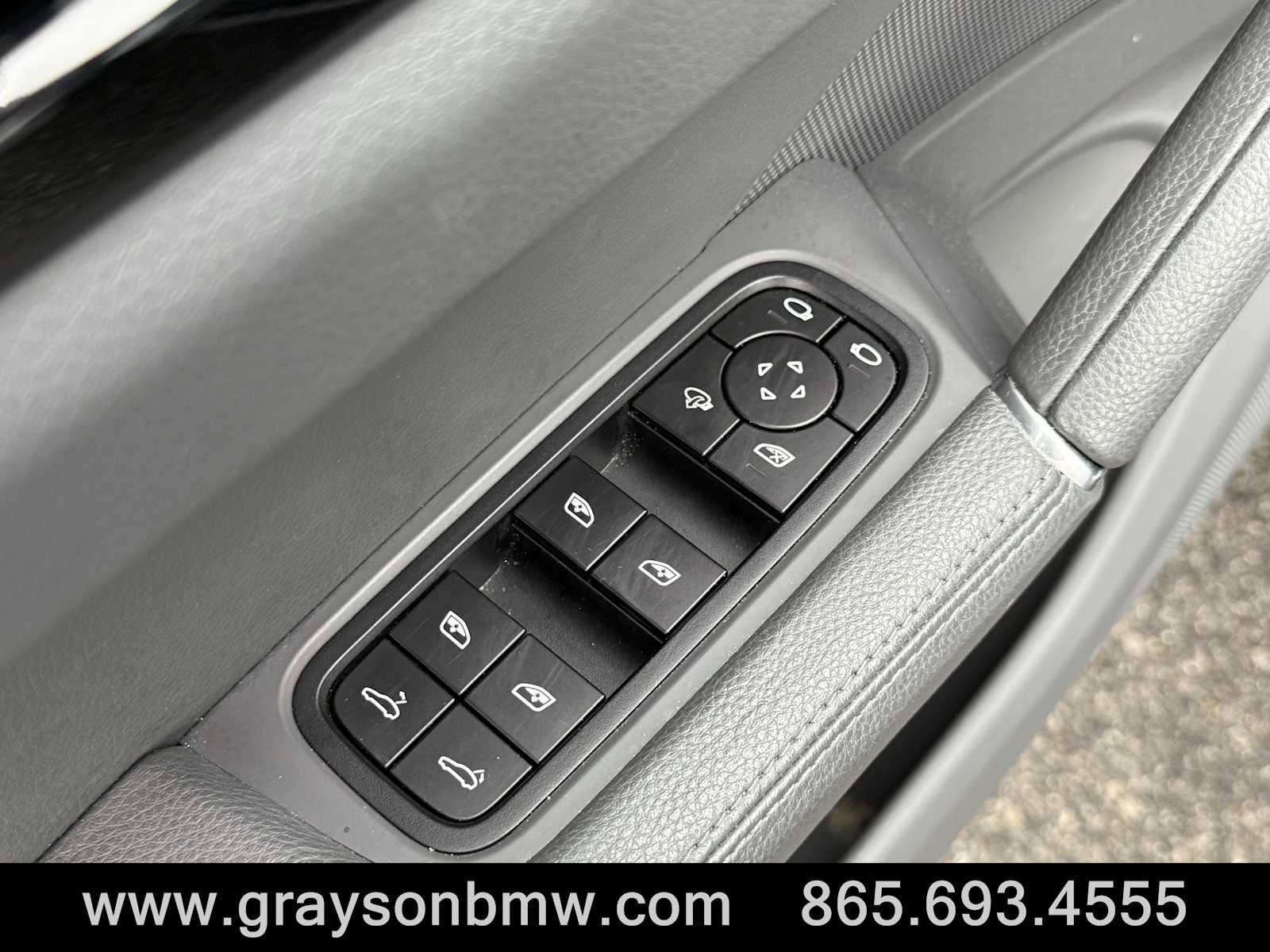 Used 2022 Porsche Cayenne image 14
