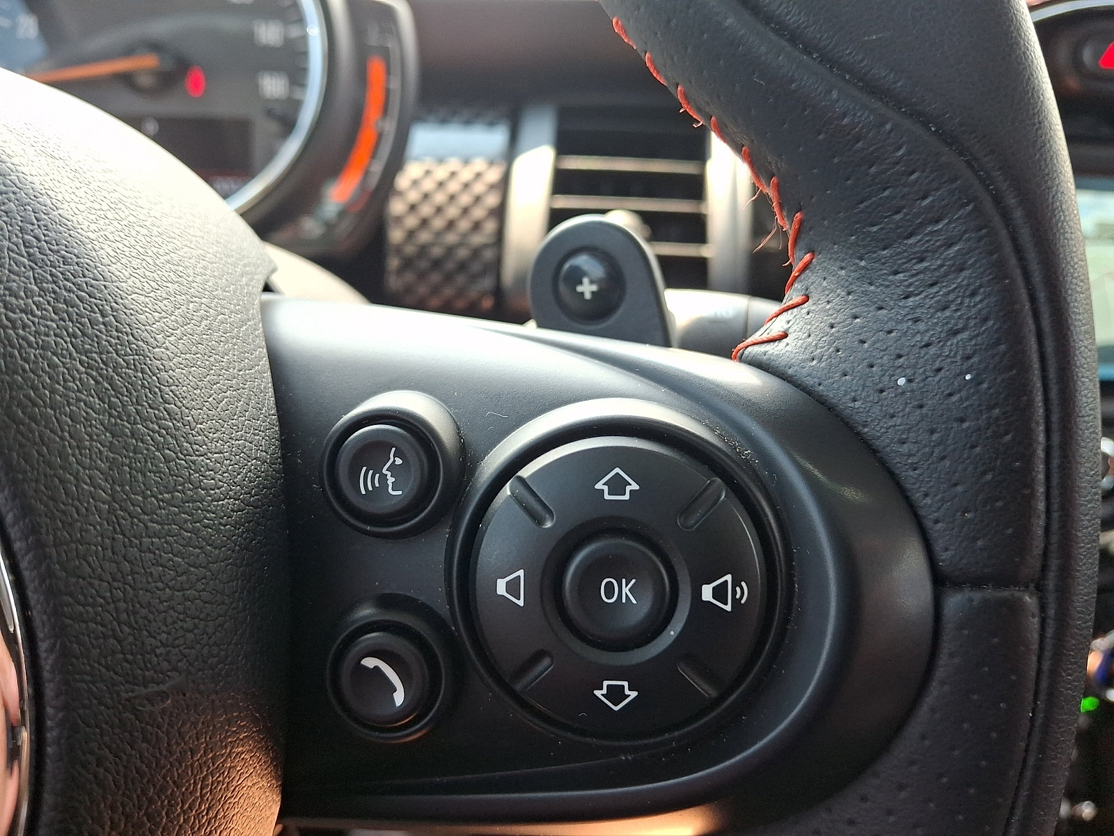 Used 2019 MINI Cooper S w/ Signature Upholstery Package FWD image 20