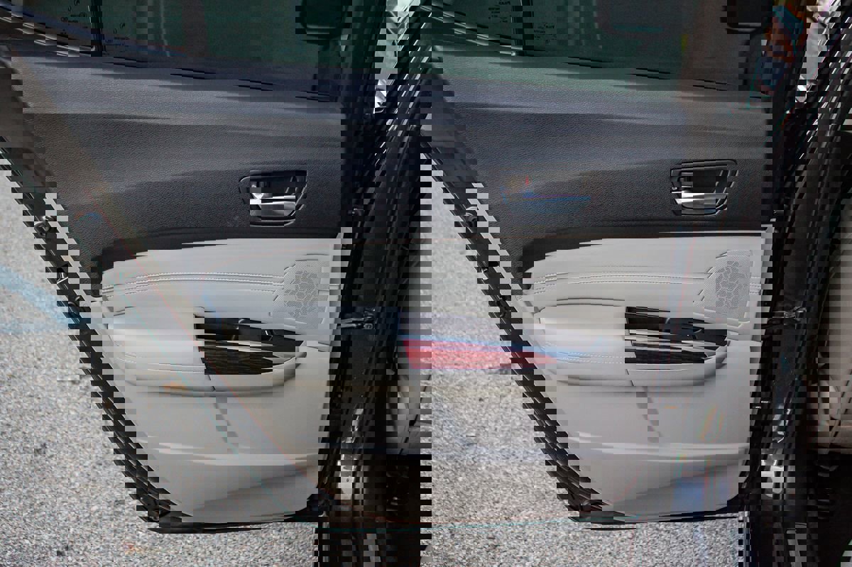 Used 2015 Acura TLX V6 w/ Technology Package image 16