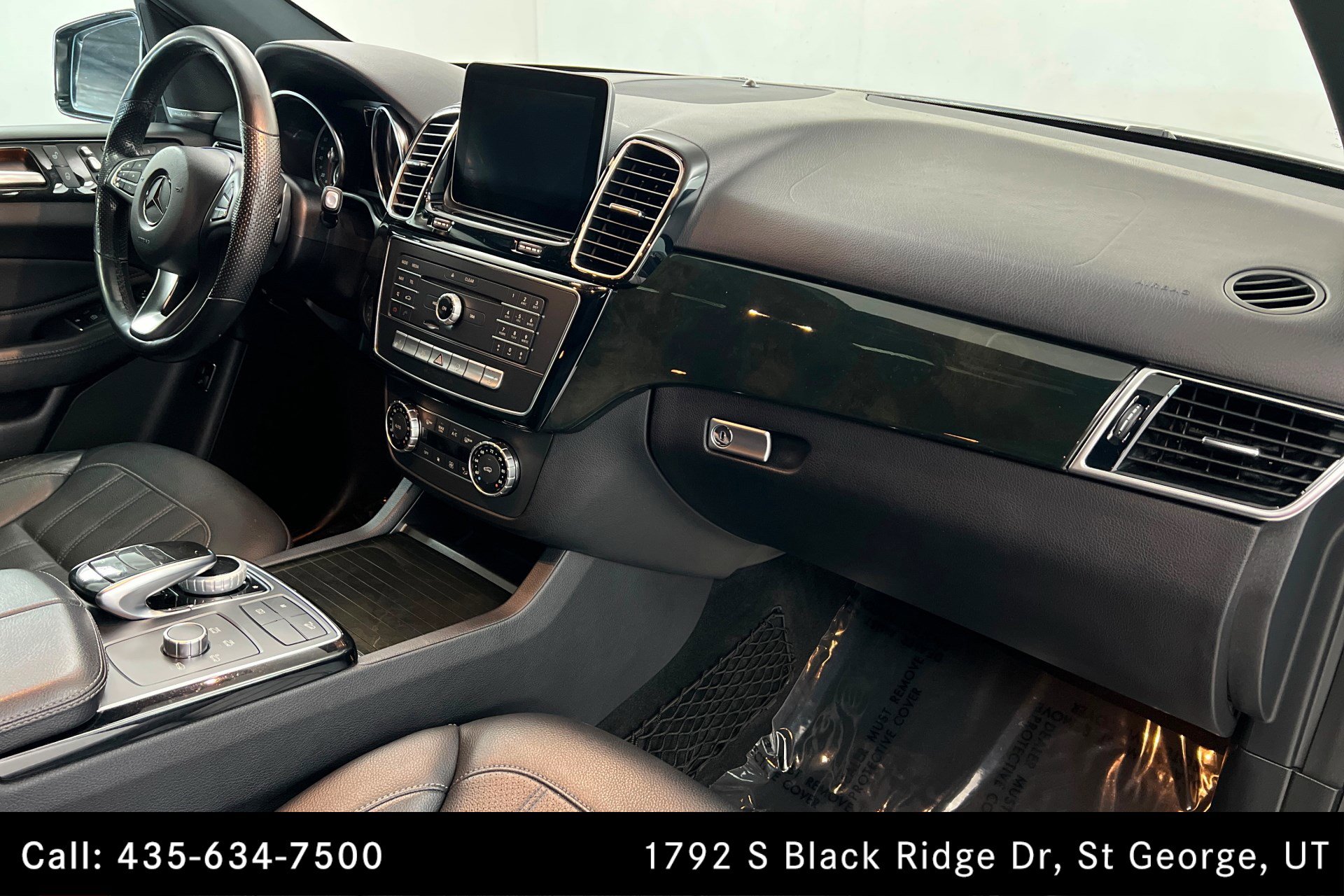 Used 2019 Mercedes-Benz GLE 400 4MATIC w/ Premium 1 Package image 24