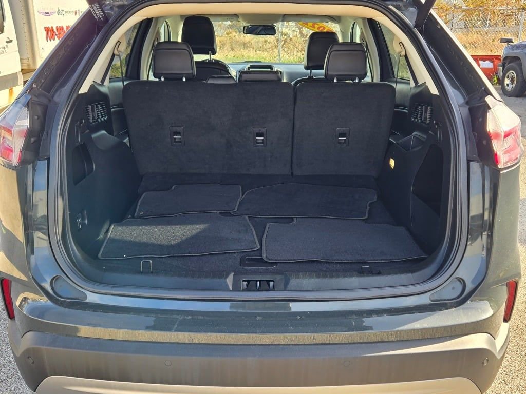 Used 2022 Ford Edge SEL w/ Convenience Package image 13