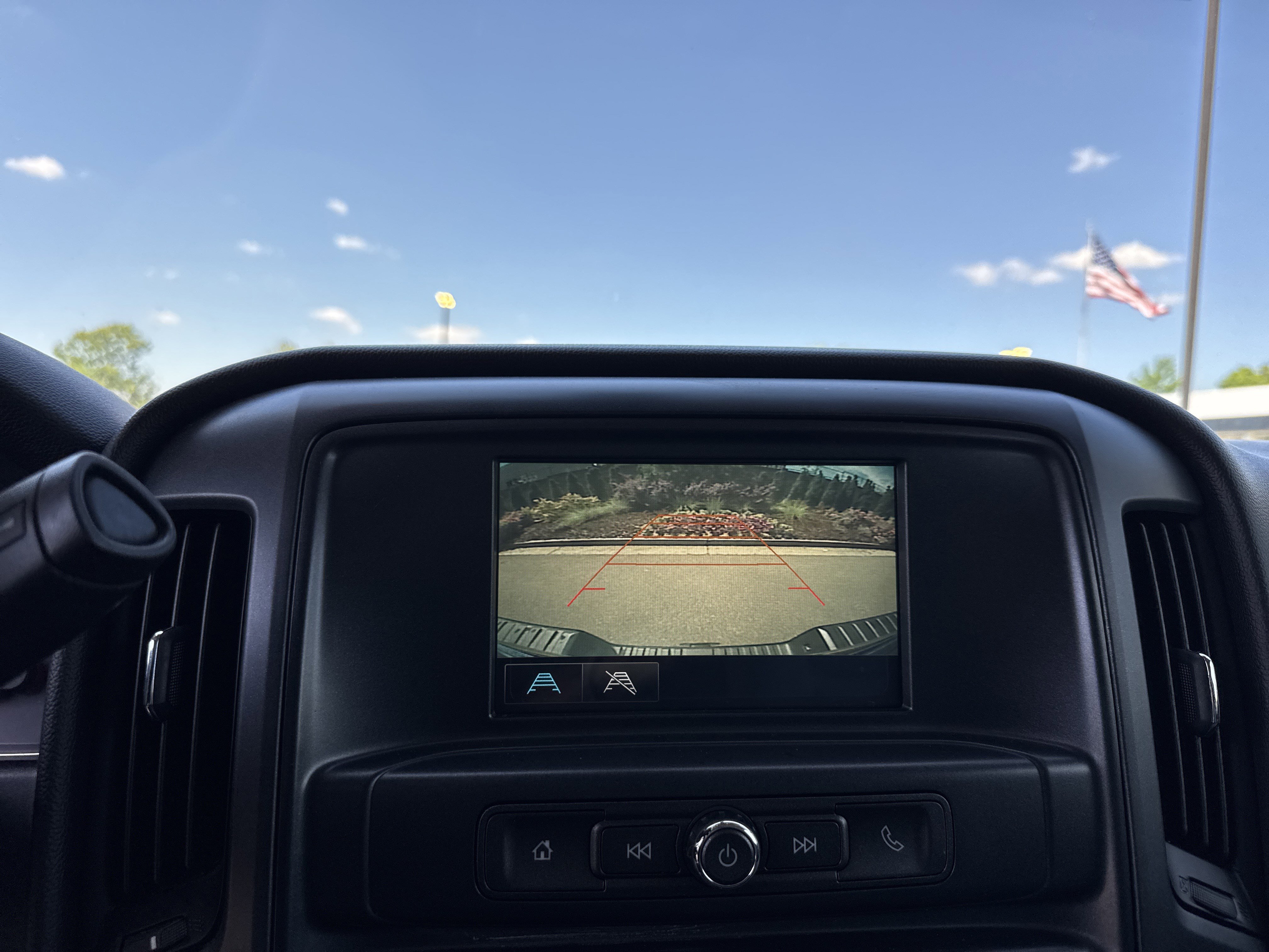 Used 2018 Chevrolet Silverado 1500 Custom w/ Custom Value Package AWD/4WD image 22