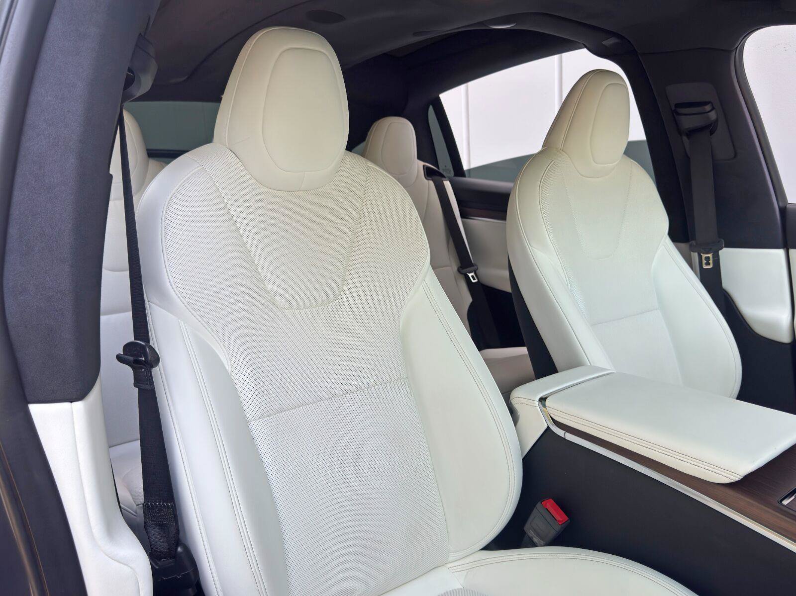 Used 2022 Tesla Model X AWD/4WD image 43