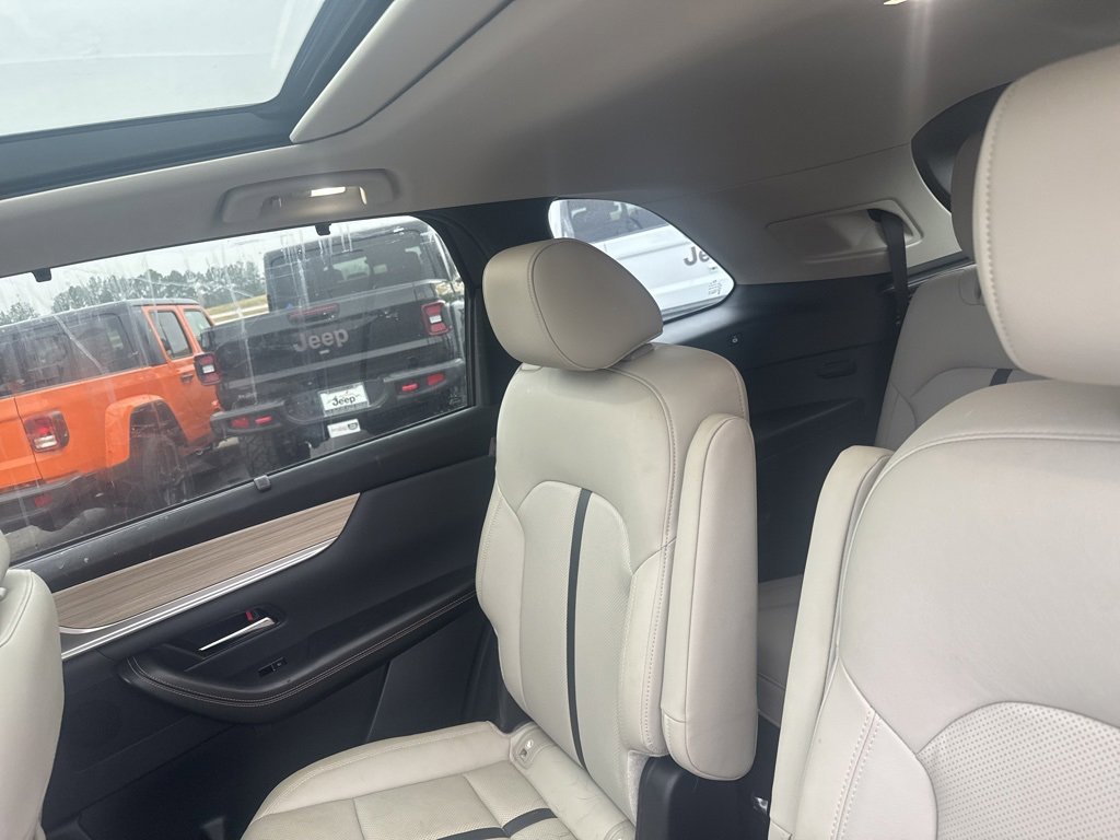 Used 2025 MAZDA CX-90 3.3 Turbo w/ Premium Sport Pkg image 7