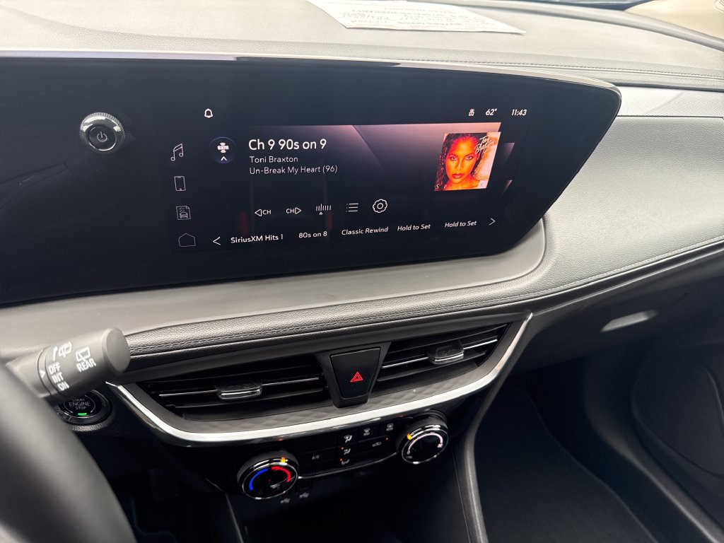 Certified 2024 Buick Encore GX Sport Touring FWD image 22