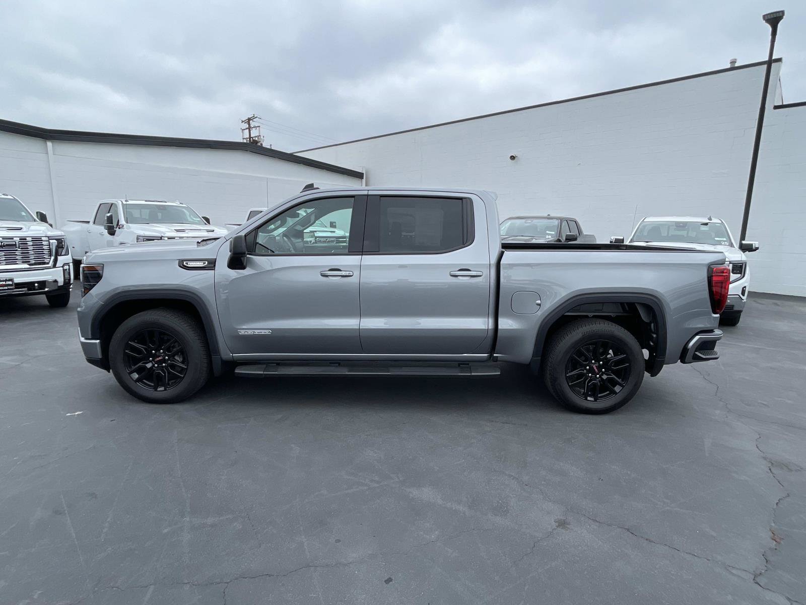 Used 2026 GMC Sierra 1500 Elevation RWD image 8