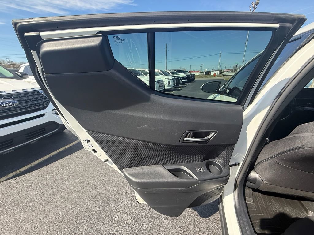 Used 2018 Toyota C-HR XLE image 18