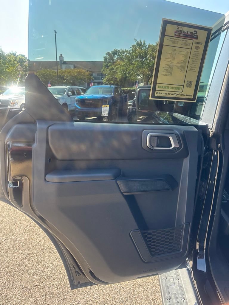 Used 2026 Ford Bronco Outer Banks AWD/4WD image 21