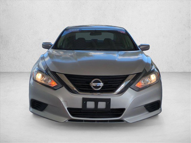 Used 2018 Nissan Altima 2.5 S w/ S Convenience Package FWD image 2