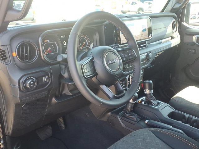 Used 2026 Jeep Gladiator Mojave AWD/4WD image 8