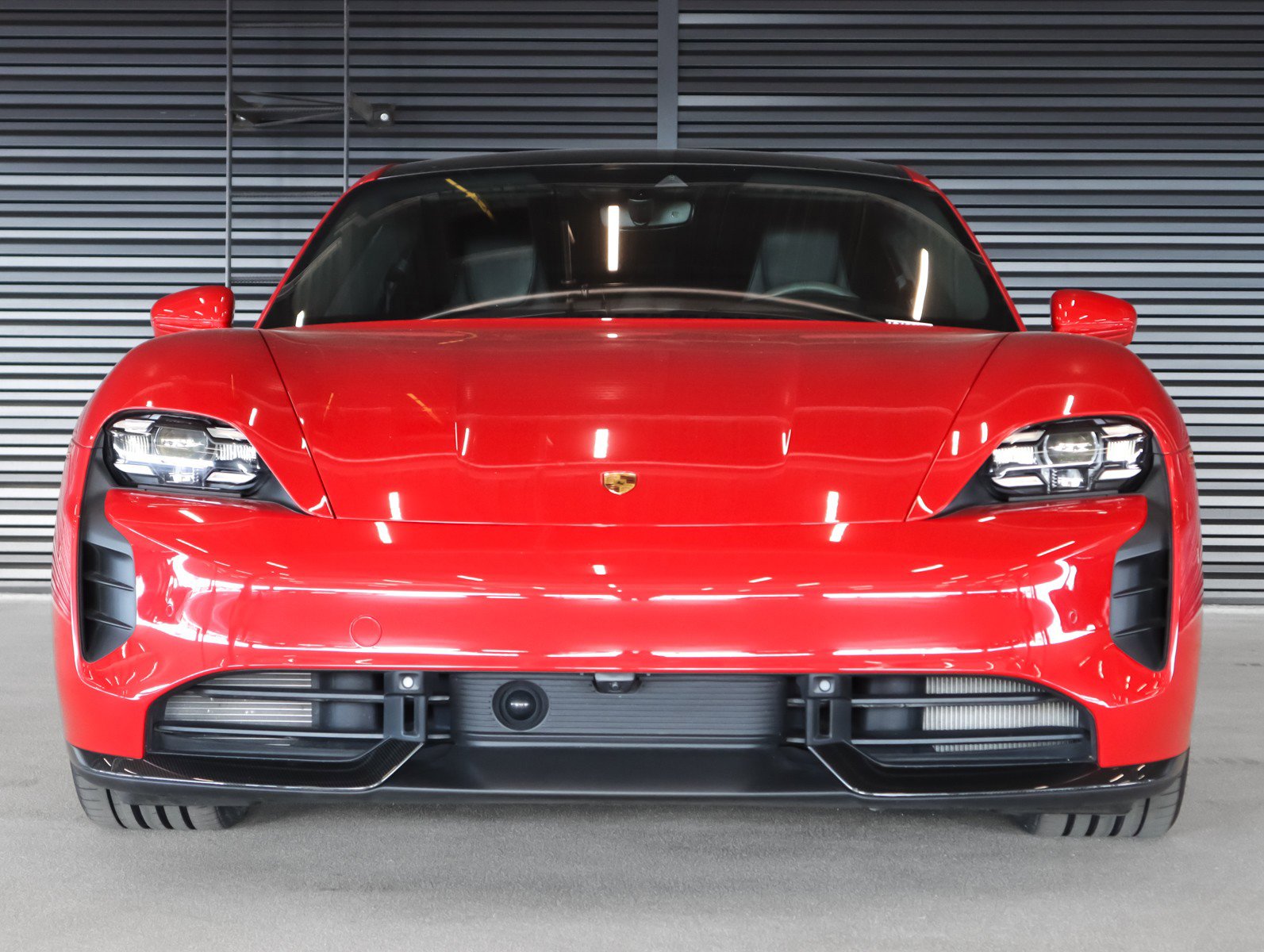 Certified 2024 Porsche Taycan GTS image 8