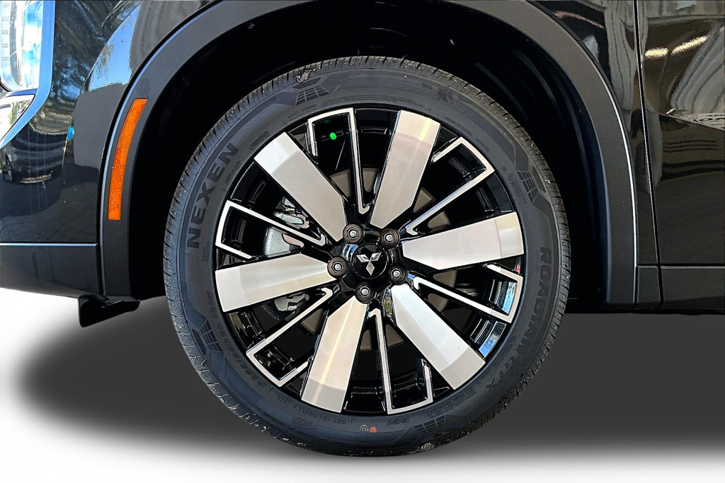 New 2026 Mitsubishi Outlander SE FWD image 12