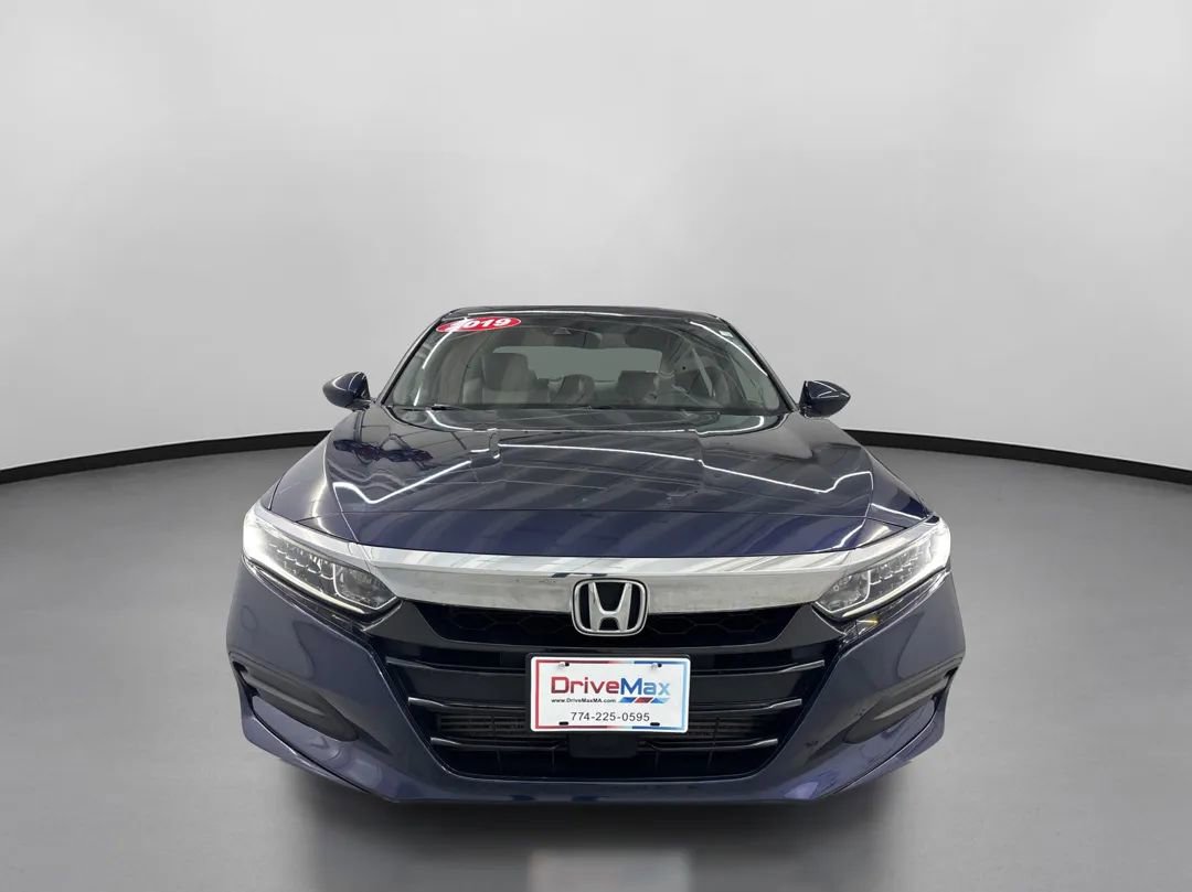 Used 2019 Honda Accord LX image 2