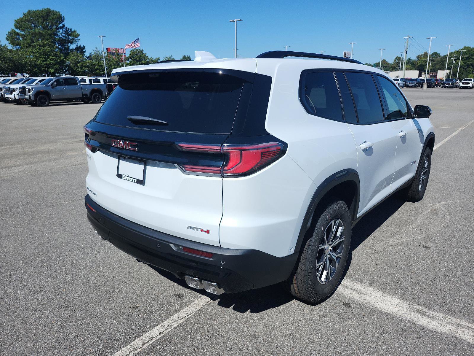 New 2026 GMC Acadia AT4 w/ Super Cruise Package image 3
