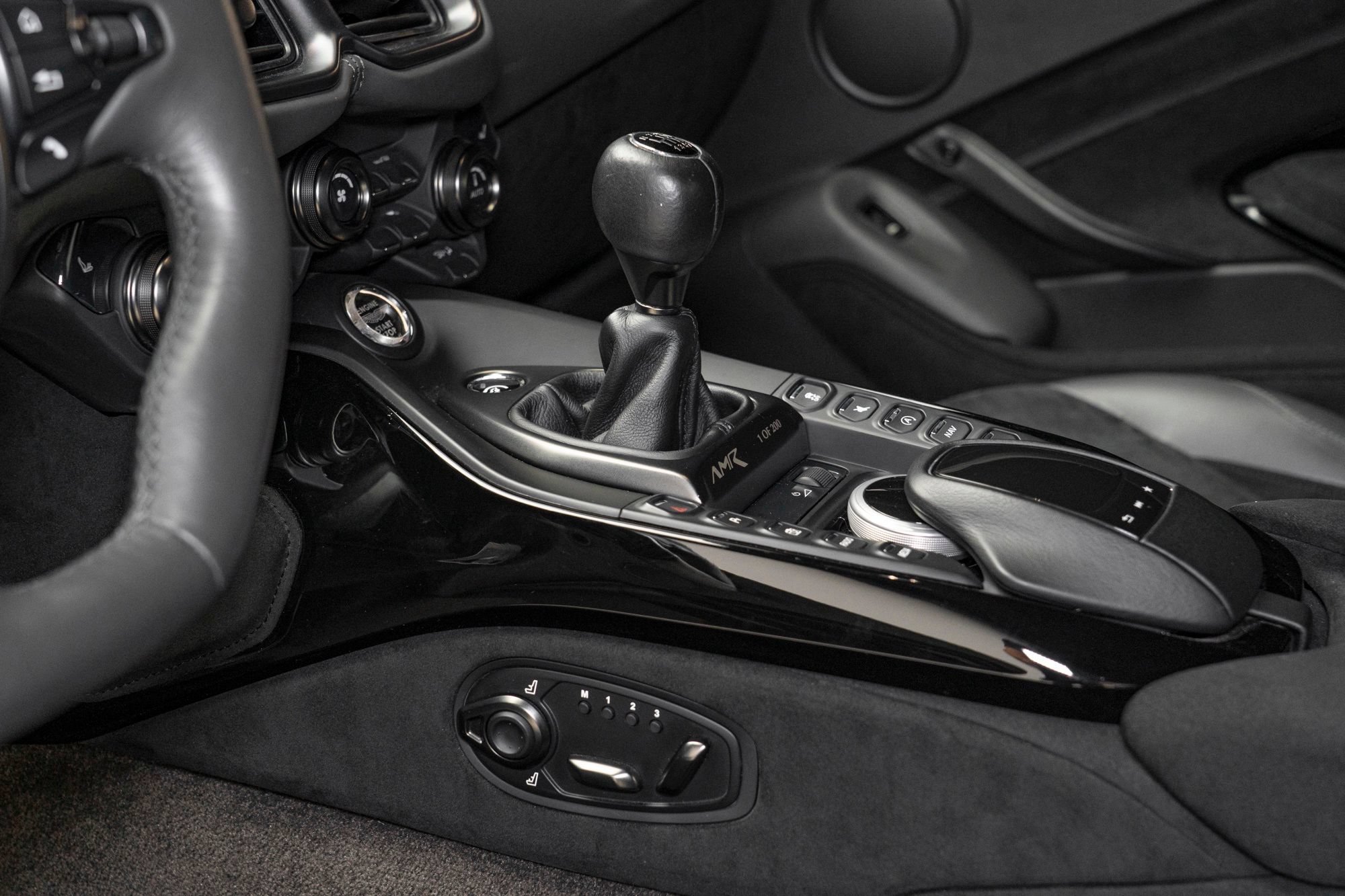 Used 2020 Aston Martin V8 Vantage AMR RWD image 43