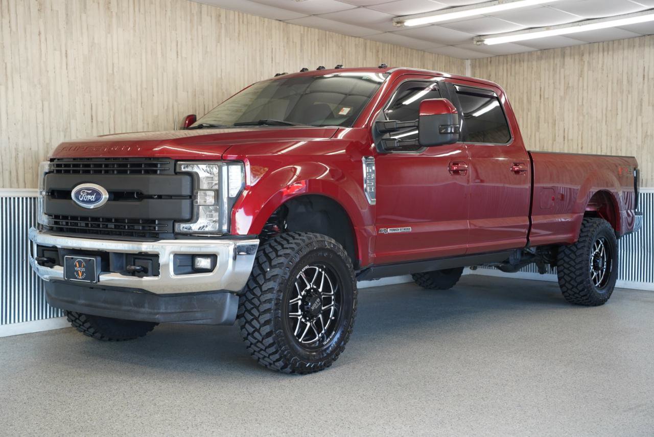 Used 2017 Ford F350 Lariat w/ Lariat Value Package AWD/4WD image 4