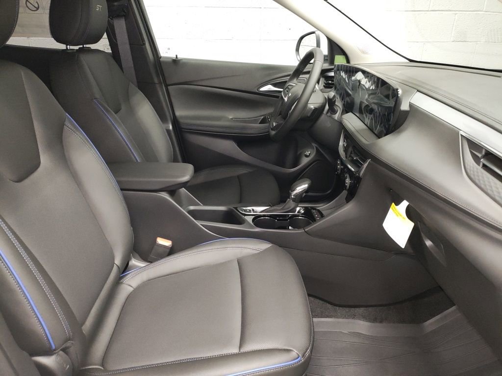 New 2026 Buick Encore GX Sport Touring image 7