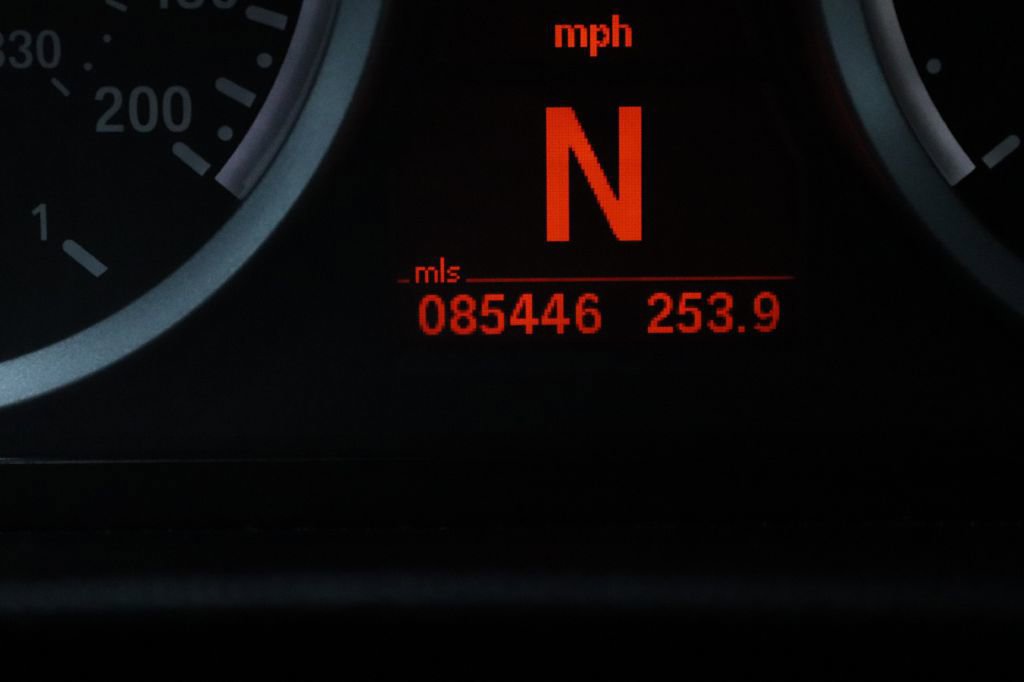 Used 2012 BMW M3 Convertible image 27