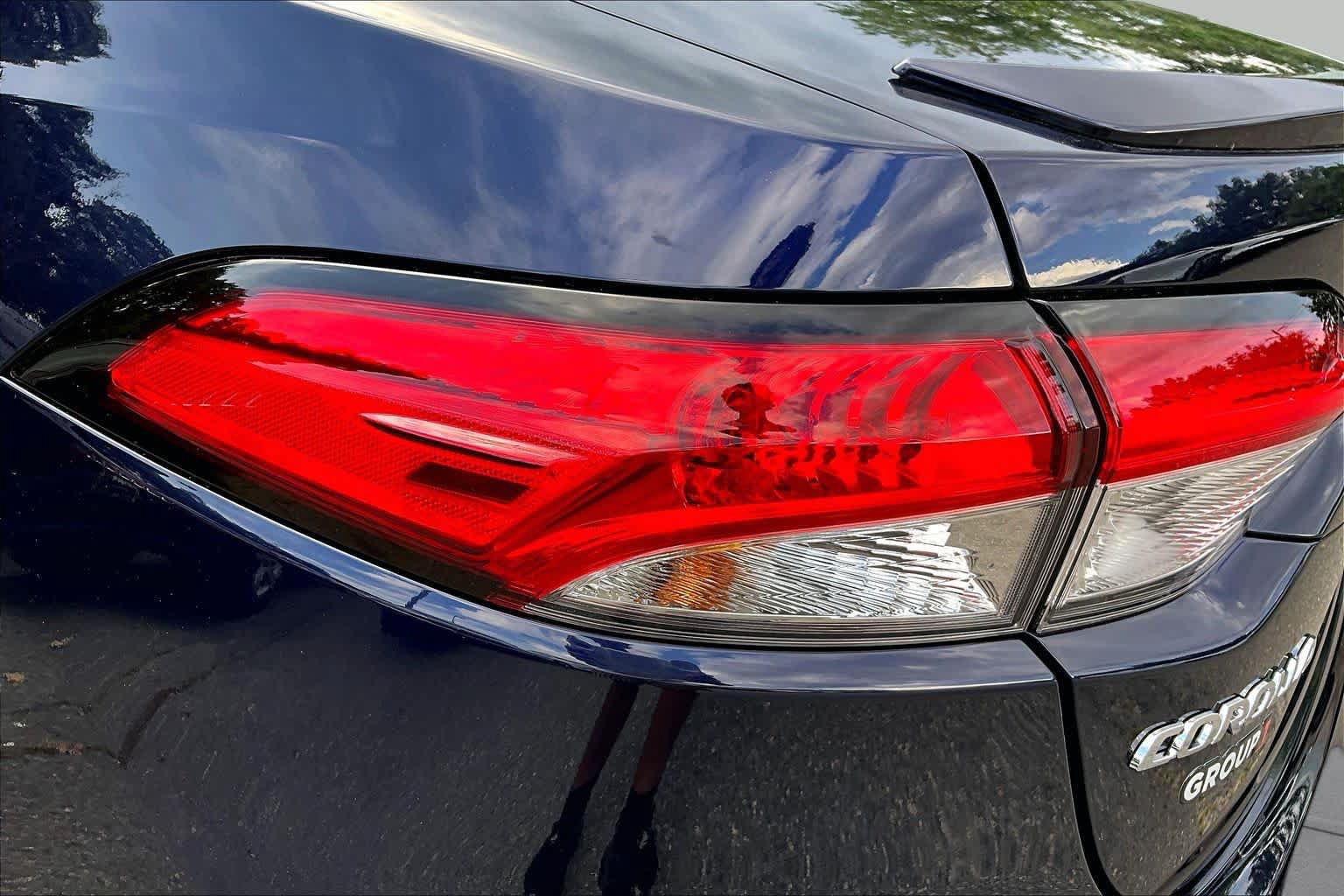 Certified 2025 Toyota Corolla SE w/ SE Premium Package FWD image 27