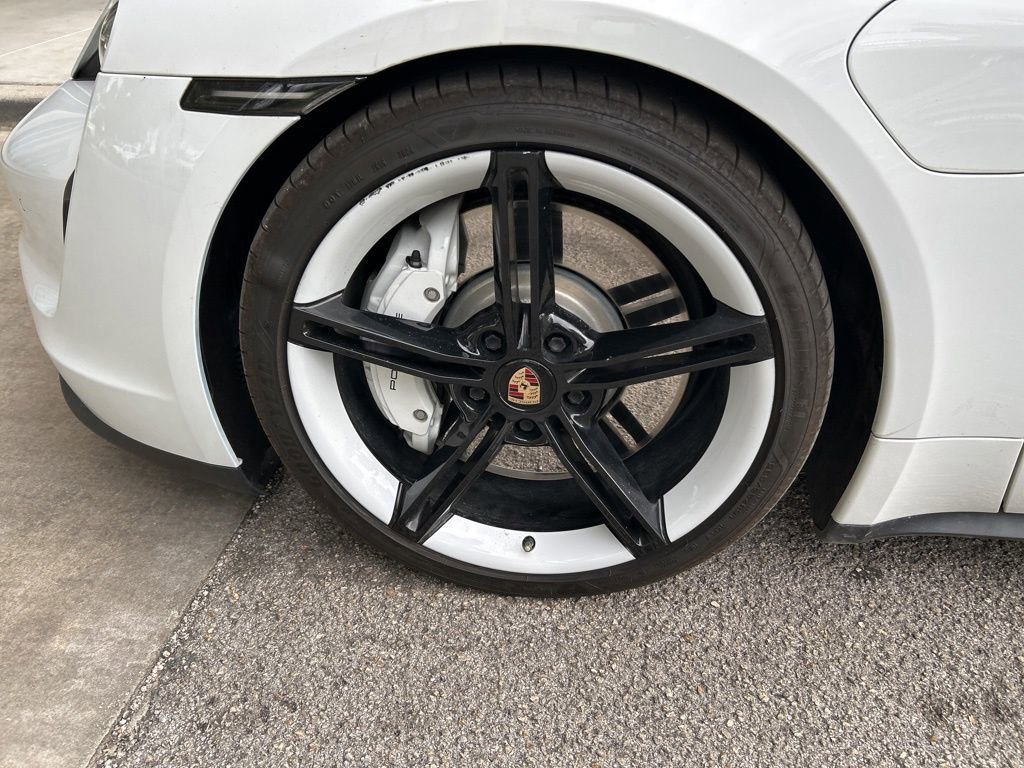 Used 2022 Porsche Taycan 4S image 7