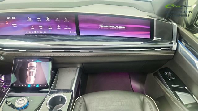 Used 2025 Cadillac Escalade Sport w/ Touring Package AWD/4WD image 43