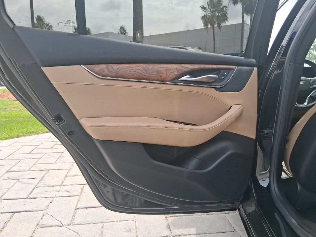 Used 2025 Cadillac CT5 Premium Luxury RWD image 18