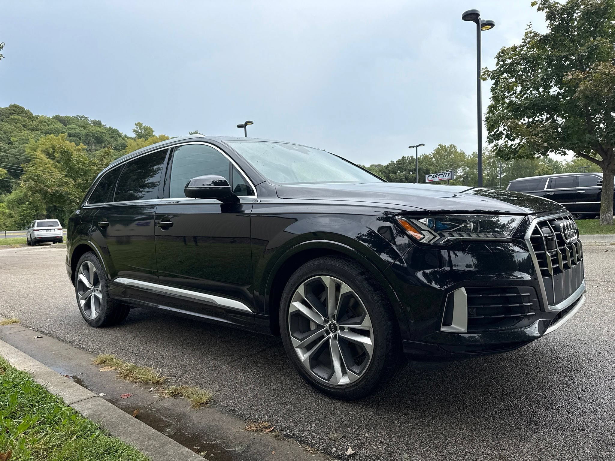 Used 2021 Audi Q7 3.0T Prestige w/ Prestige Package AWD/4WD image 3