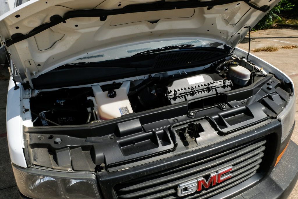 Used 2021 GMC Savana 3500 Extended w/ Power Convenience Package RWD image 27