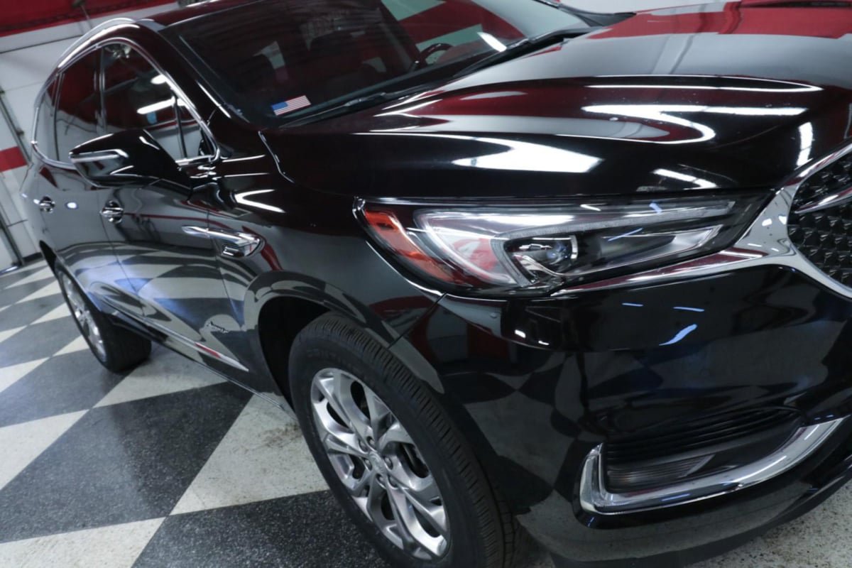 Used 2021 Buick Enclave Avenir FWD image 33