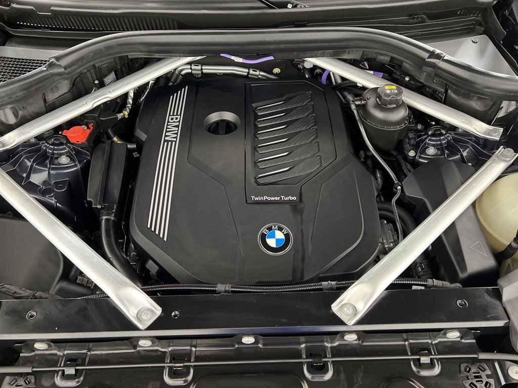 Used 2022 BMW X5 xDrive40i AWD/4WD image 37