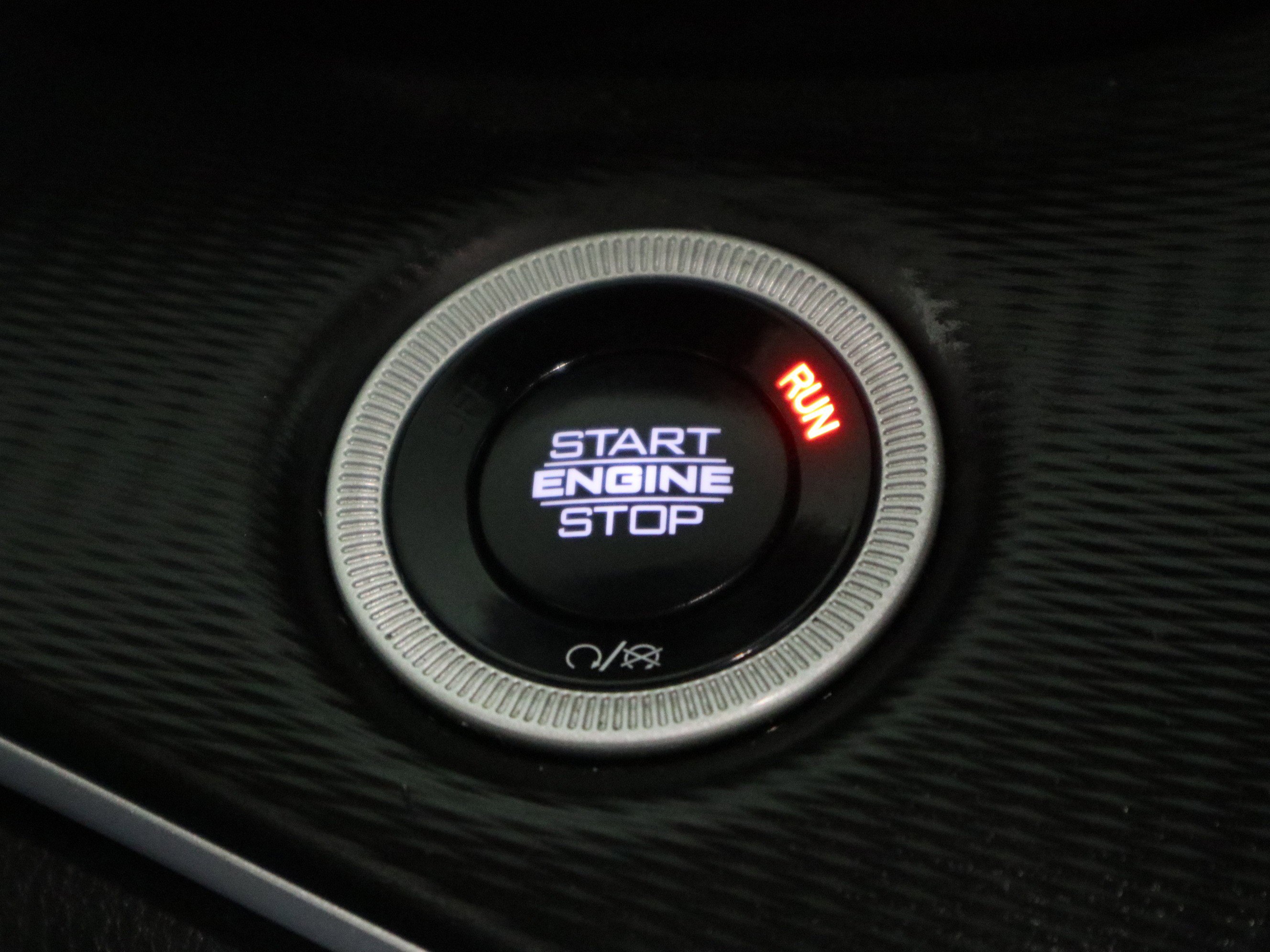 Used 2024 Jeep Grand Cherokee L Laredo image 36