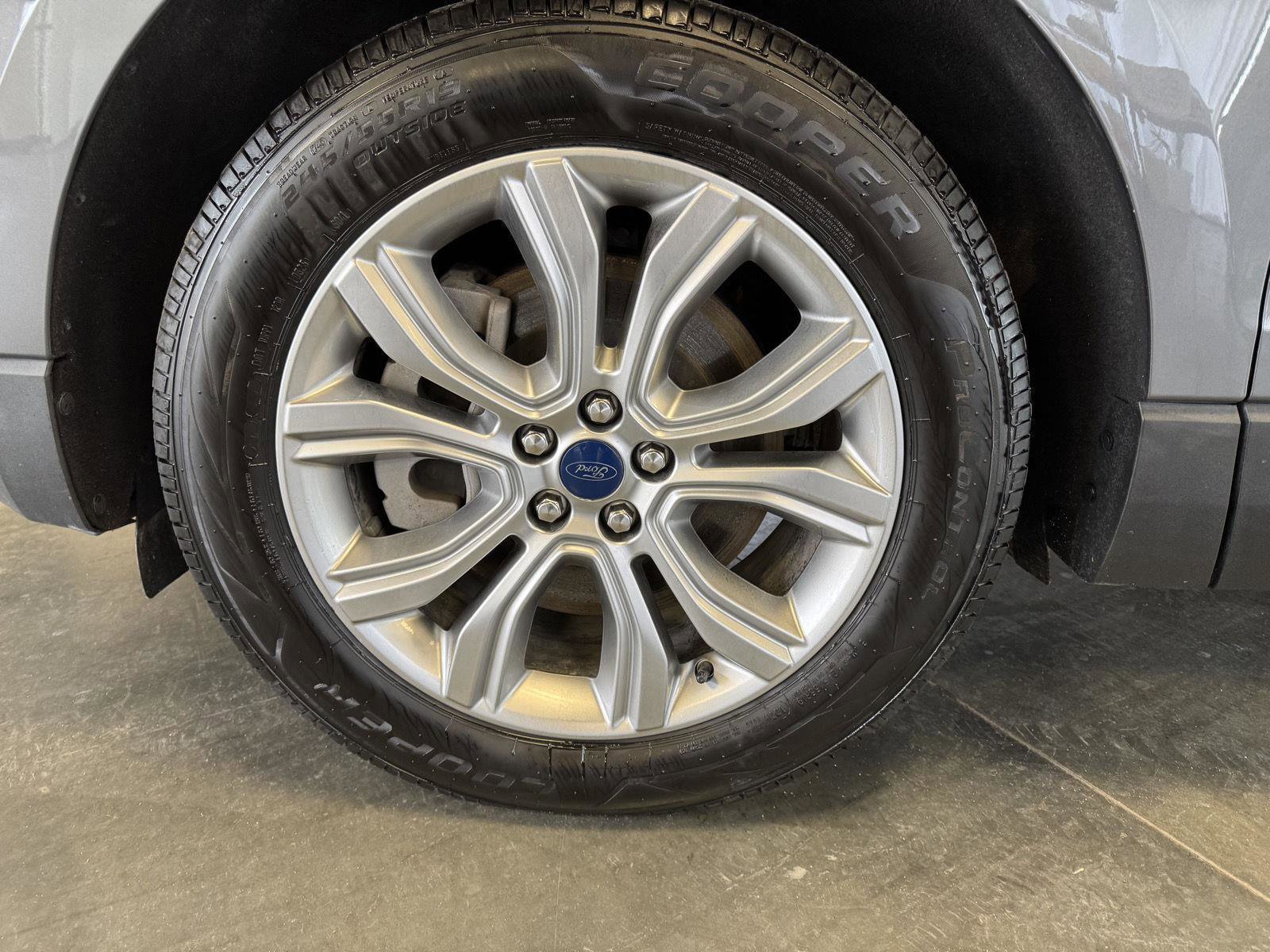 Certified 2022 Ford Edge Titanium image 10