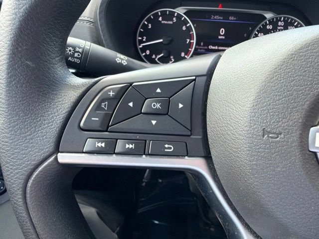 Certified 2025 Nissan Sentra SV FWD image 30