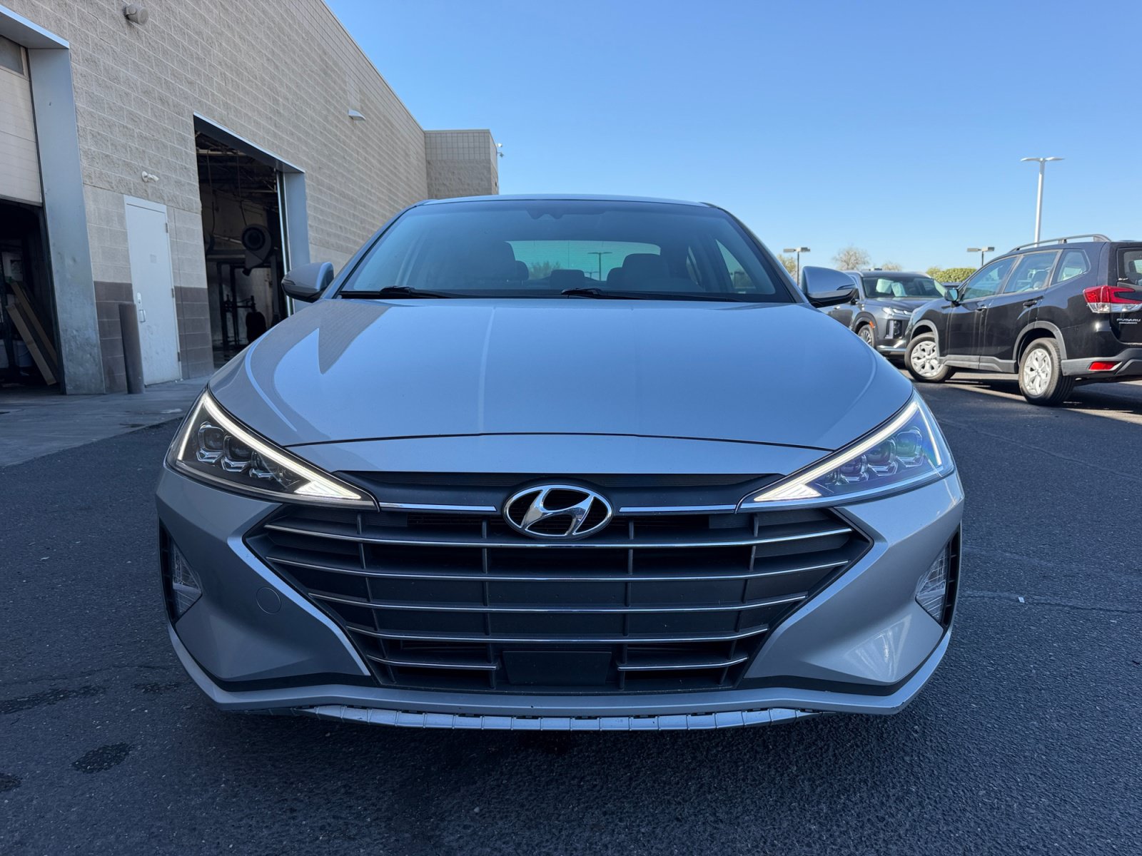 Used 2020 Hyundai Elantra Limited w/ Ultimate Package 03 FWD image 23