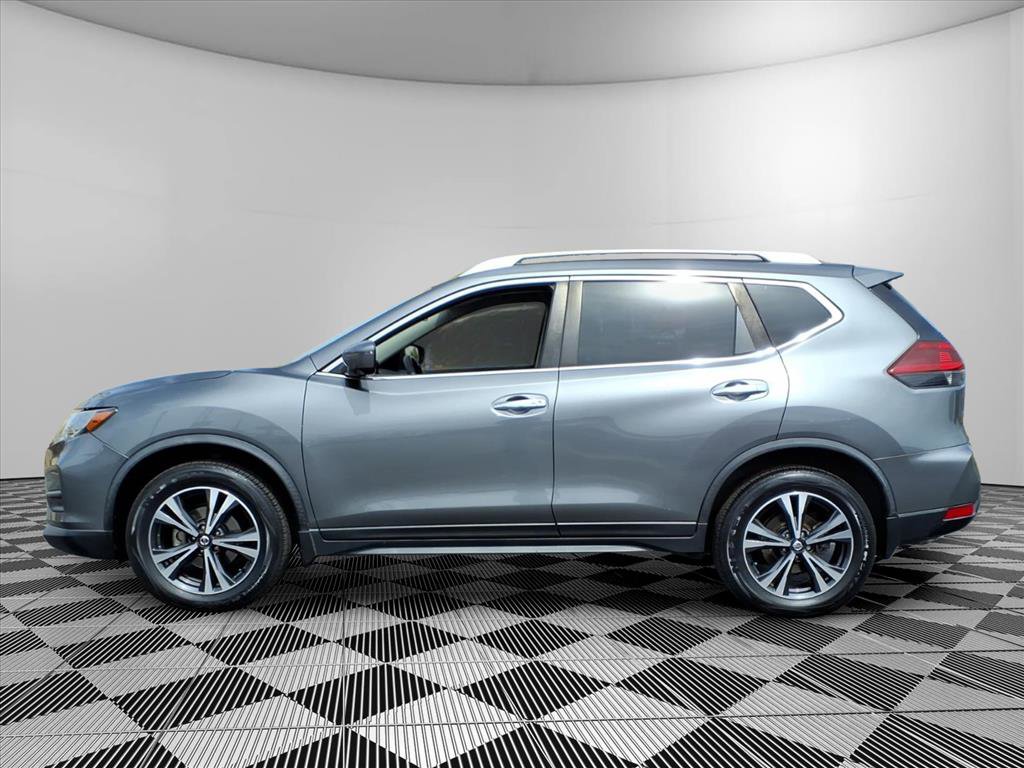 Used 2019 Nissan Rogue SV w/ Premium Package image 3