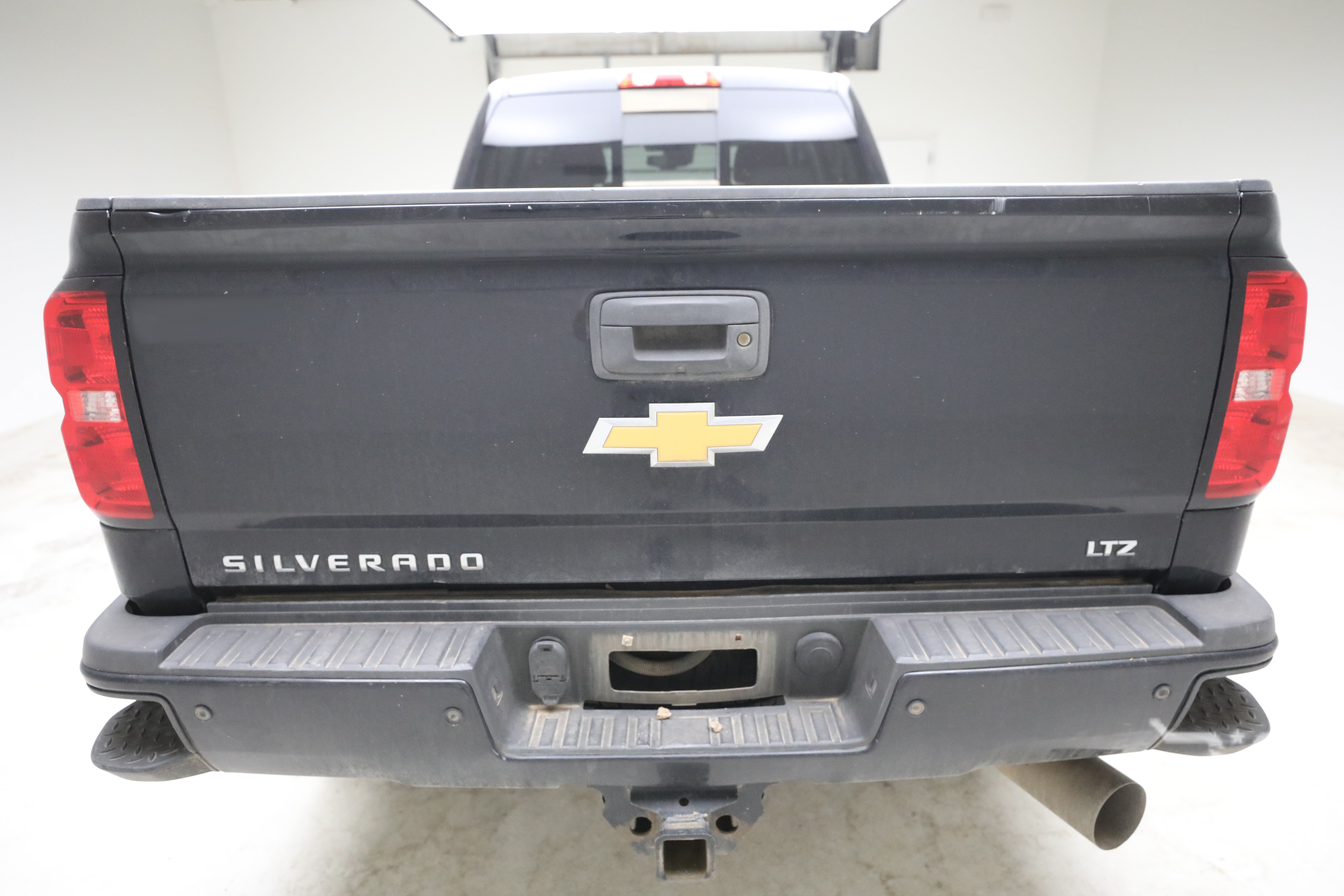 Used 2019 Chevrolet Silverado 2500 LTZ w/ Duramax Plus Package AWD/4WD image 3