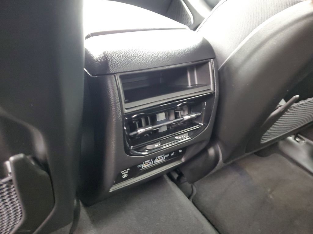 Used 2023 Jeep Grand Cherokee Overland image 13