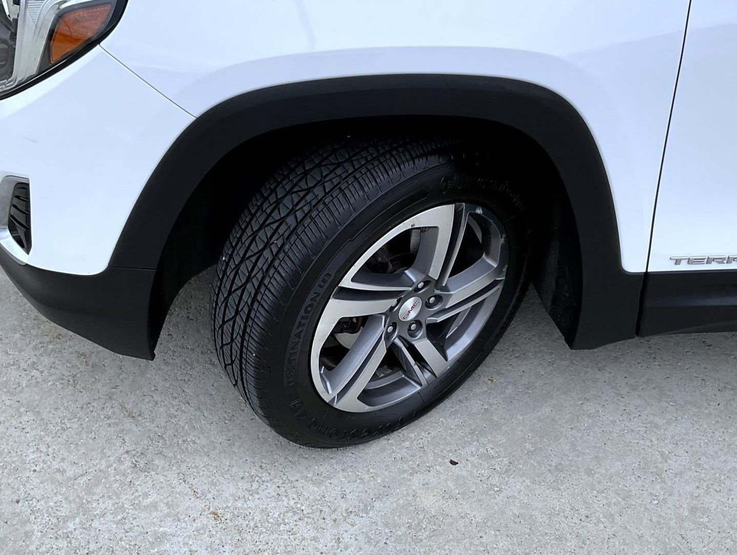 Used 2019 GMC Terrain SLT w/ Preferred Package image 24