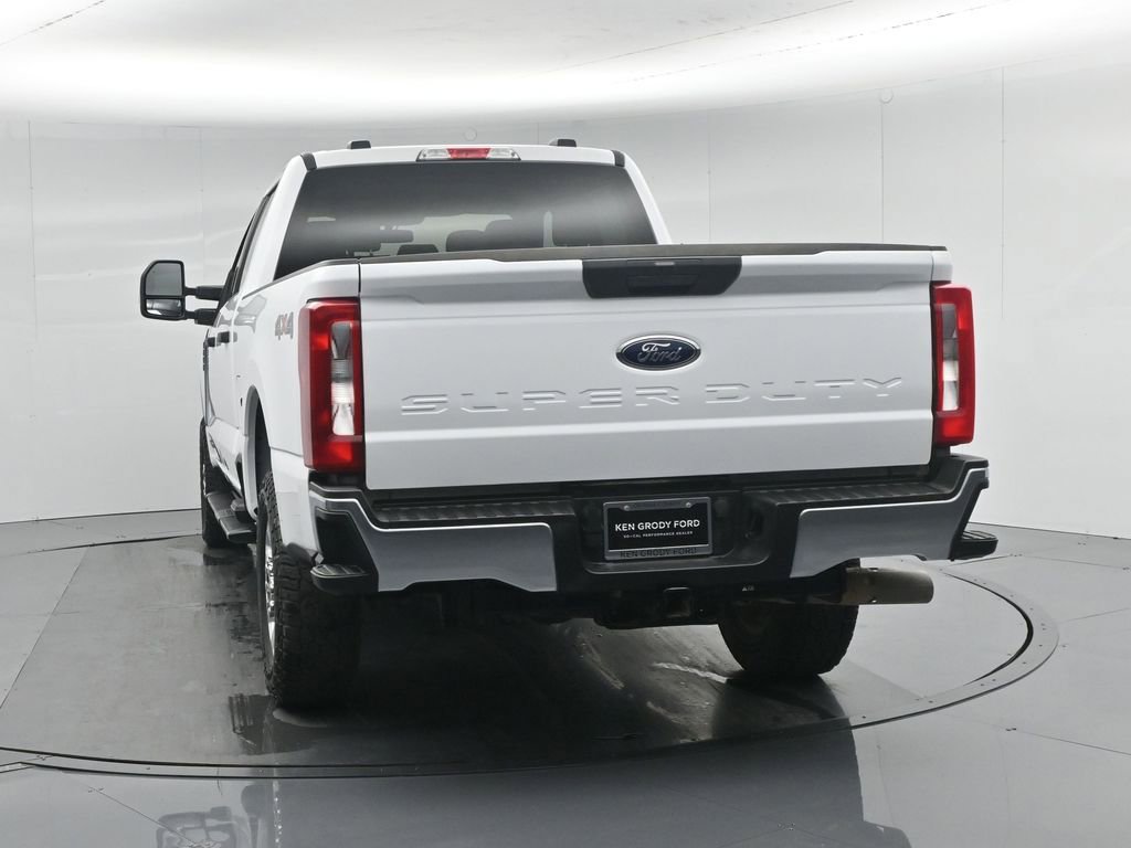 Used 2023 Ford F250 XLT w/ F-250 >10K GVWR Package image 25