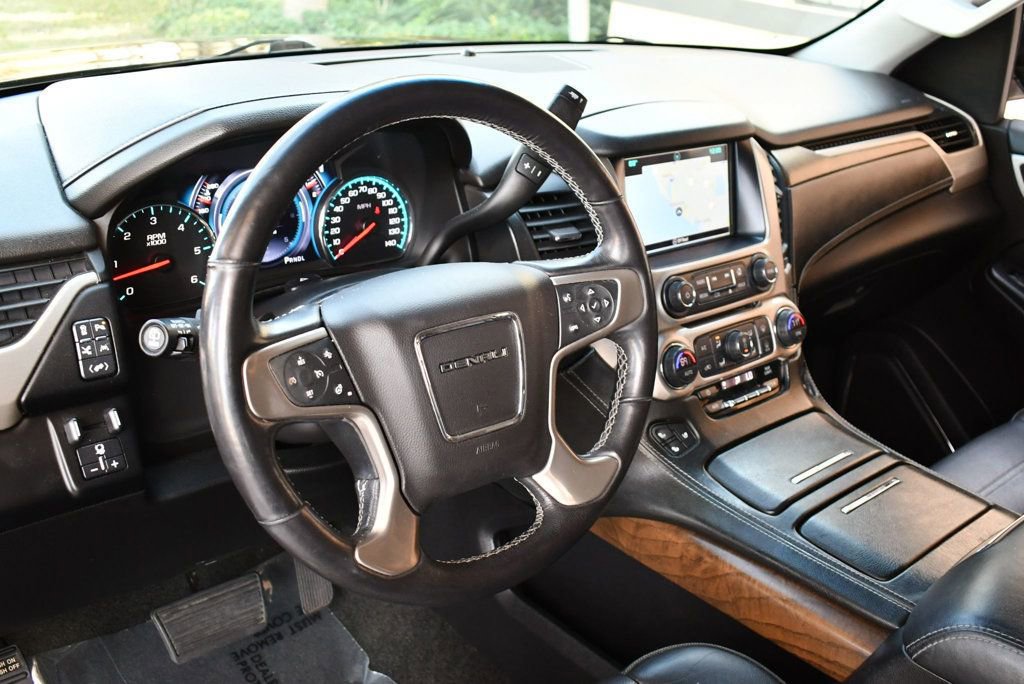 Used 2018 GMC Yukon Denali w/ Denali Ultimate Package image 47