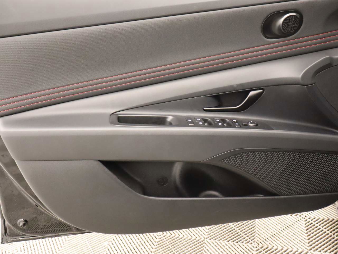 Used 2025 Hyundai Elantra N Line image 18