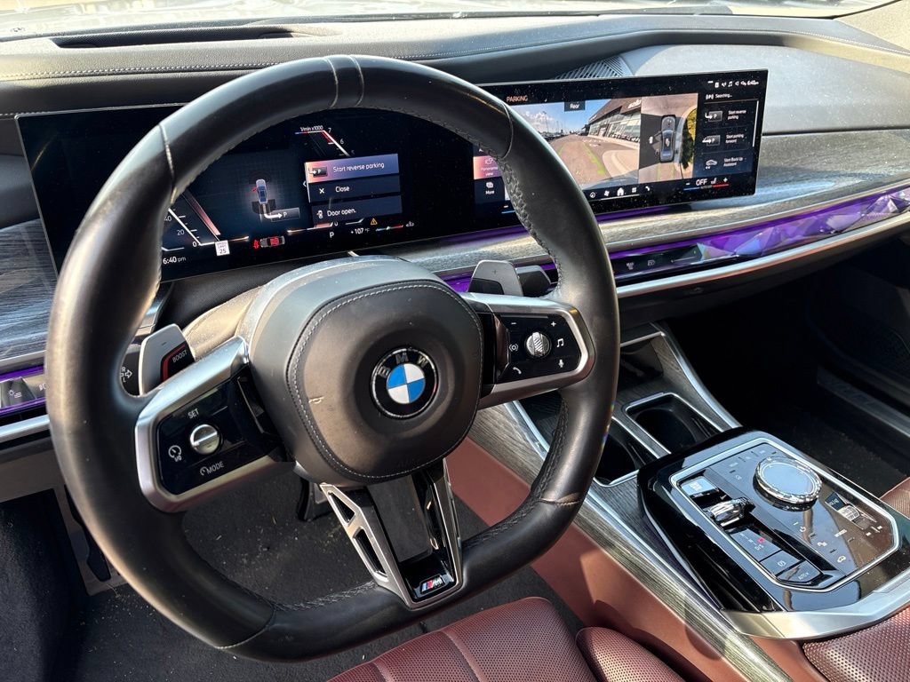 Used 2023 BMW 760i xDrive w/ Executive Package AWD/4WD image 6