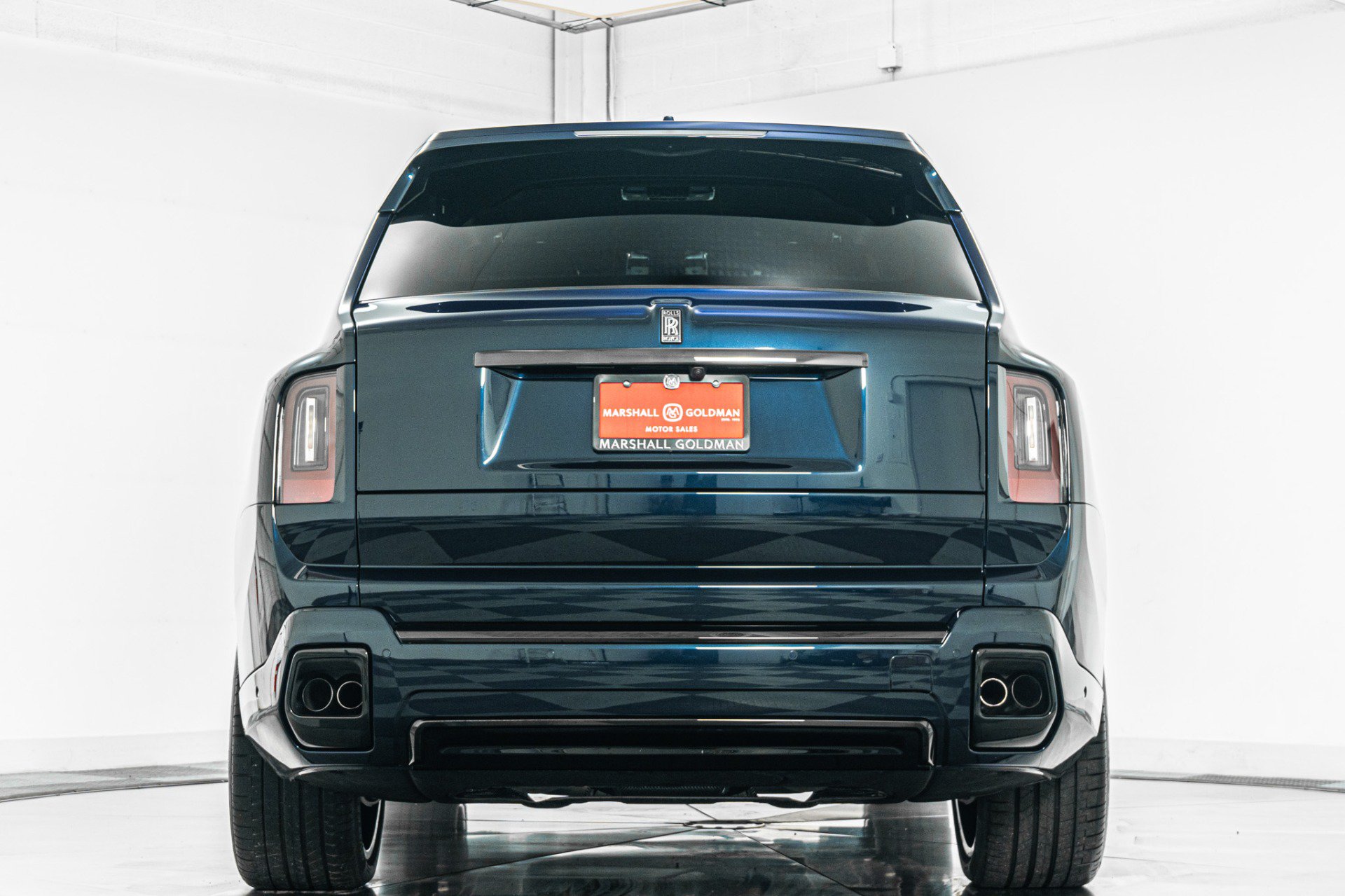 Used 2025 Rolls-Royce Cullinan Black Badge AWD/4WD image 8