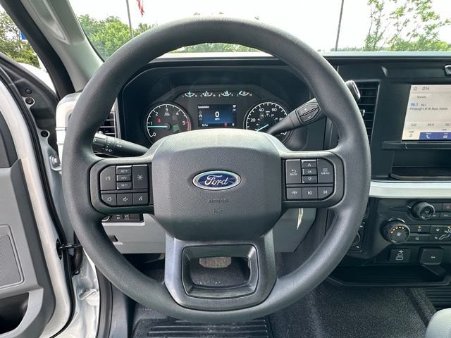 New 2026 Ford F550 4x4 Regular Cab Super Duty image 7