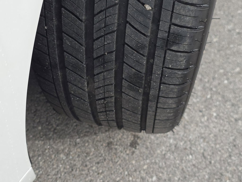 Certified 2024 Lexus ES 300h w/ Accessory Package (Z1) image 25